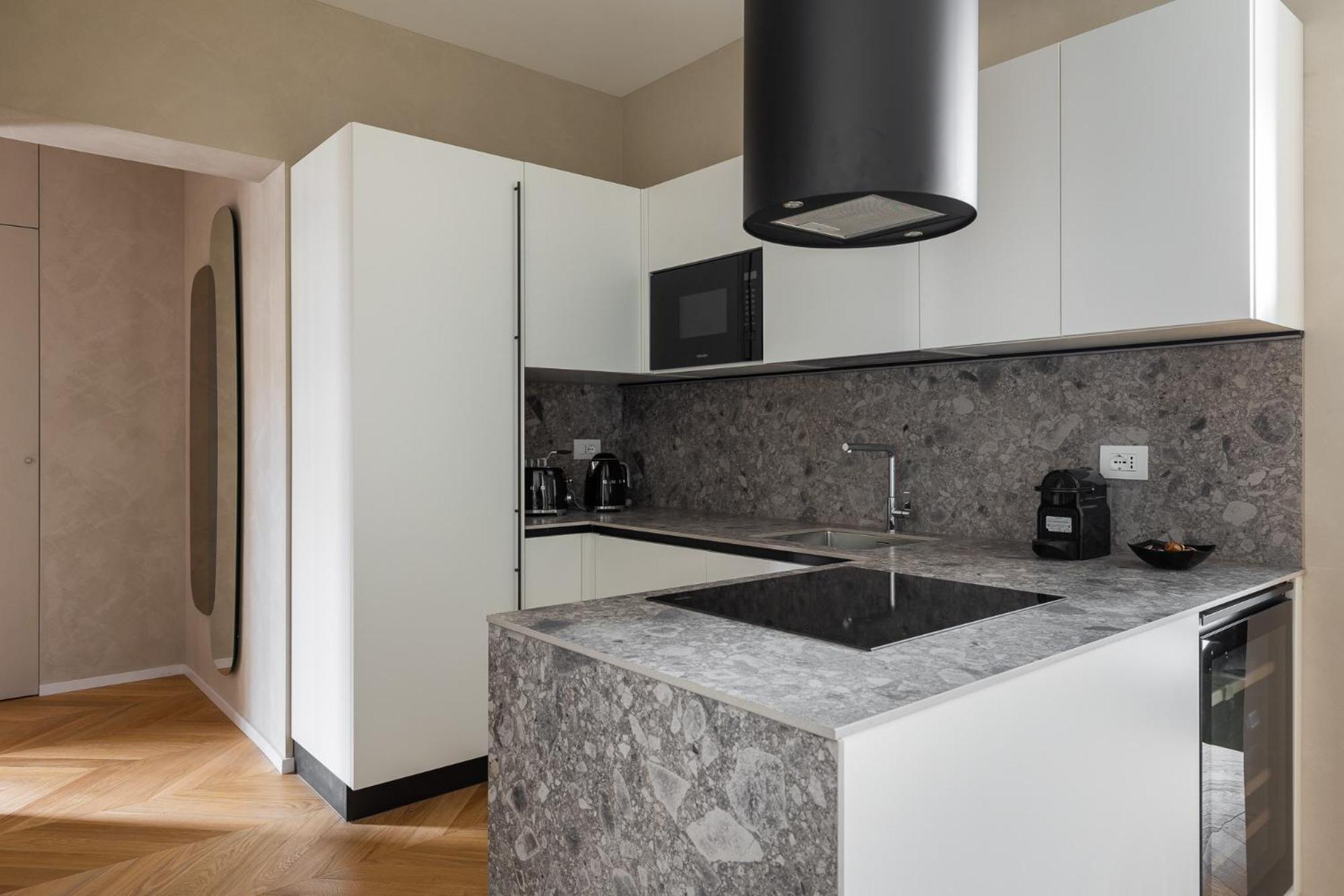 San Martino - Luxury Apartments By Design Club Collection Болонья Экстерьер фото